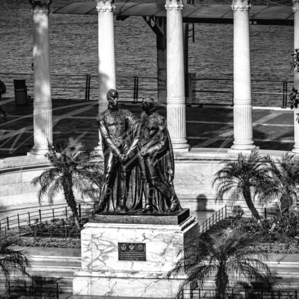 Monumento Simón Bolivar y San Martin - La Rotonda en Guayaquil foto michael muller