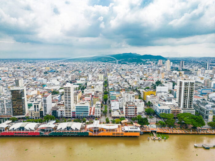 dron malecon panoramica en Guayaquil foto michael muller