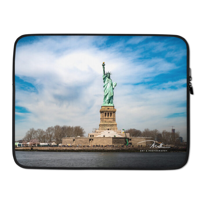 laptop-sleeve new york manhattan statue of liberty brooklyn by michael muller art photography shop buy online macbook air pro