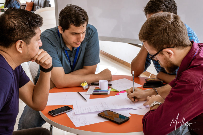 Michael M&uuml;ller Disrupt Challenge Taller prototipado validacion curso