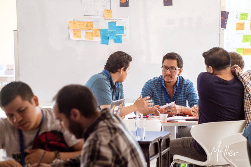 Michael M&uuml;ller Disrupt Challenge Taller prototipado validacion curso