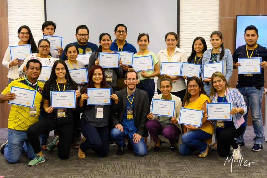 taller design thinking curso guayaquil ecuador michael muller stefanie ux